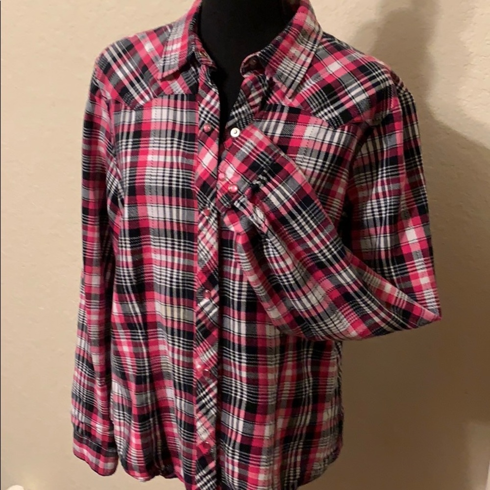 Shyanne western cut ladies shirt. L/XL